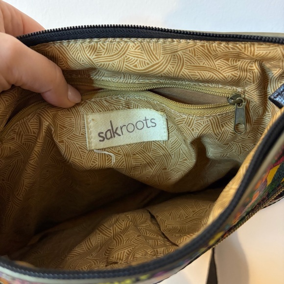 Sakroots Crossbody Purse - Picture 8 of 9